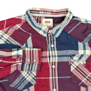 Levi's Red Plaid Flannel Pearl Snap Long Sleeve Western Cut Shirt Women’s‎ XXL